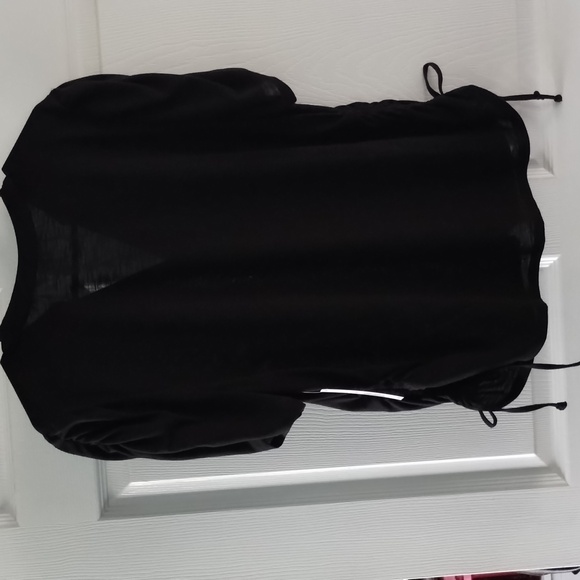 BLACK TOP - Picture 2 of 8